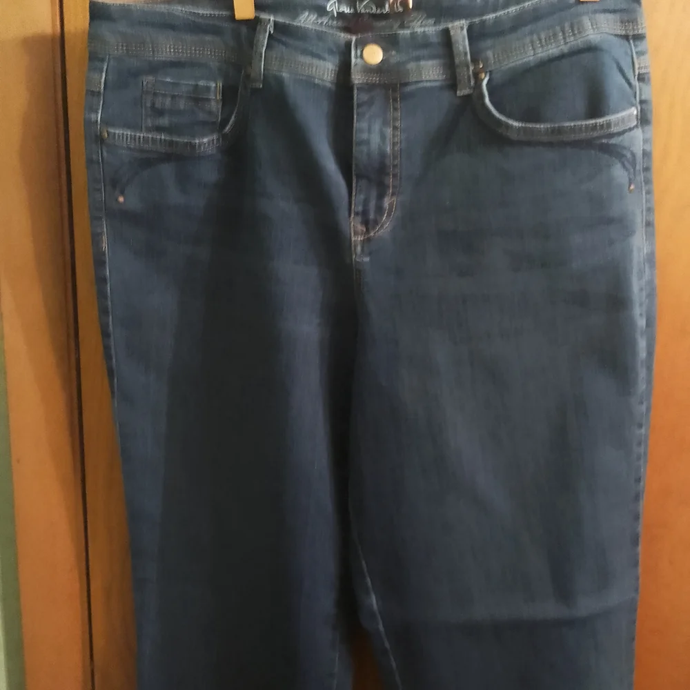 Gloria Vanderbilt‎ Classic Blue Straight Leg Jeans